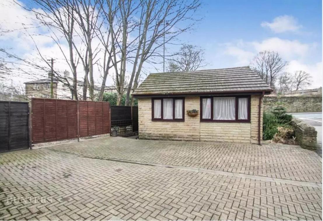 Lister Park Bradford Stylish 1Bed Coach House - Quiet & Tranquil Cottage & Parking 외부 사진